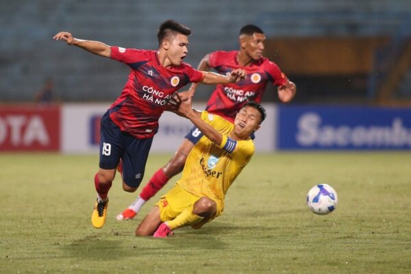 tiso tructuyen 
V-League: Quang Hải "mất tích", CAHN thua đau Thanh Hóa