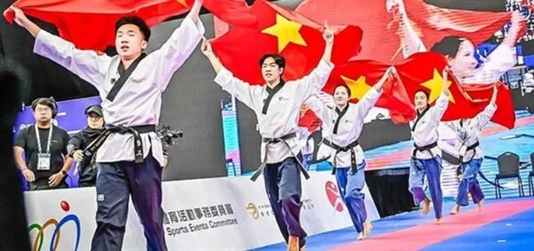 Vietnamese athletes top the world in taekwondo poomsae